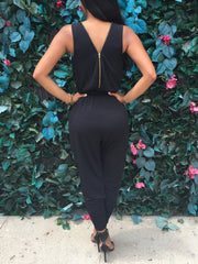 CUTE V JUMPSUIT