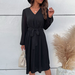 Women's new black long-sleeved pleated dress