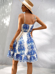 Women's new Blue and white porcelain color matching suspender waist closing dress