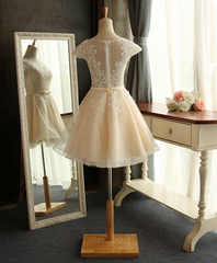 FASHION LACE HOMECOMING AND PARTY DRESS