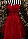 HOT STRAPLESS RED DRESS